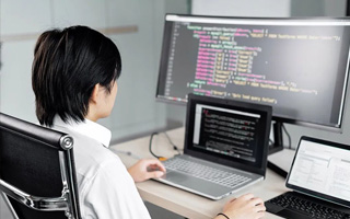 蓬莱 ,php声明和调用变量的符号是什么？